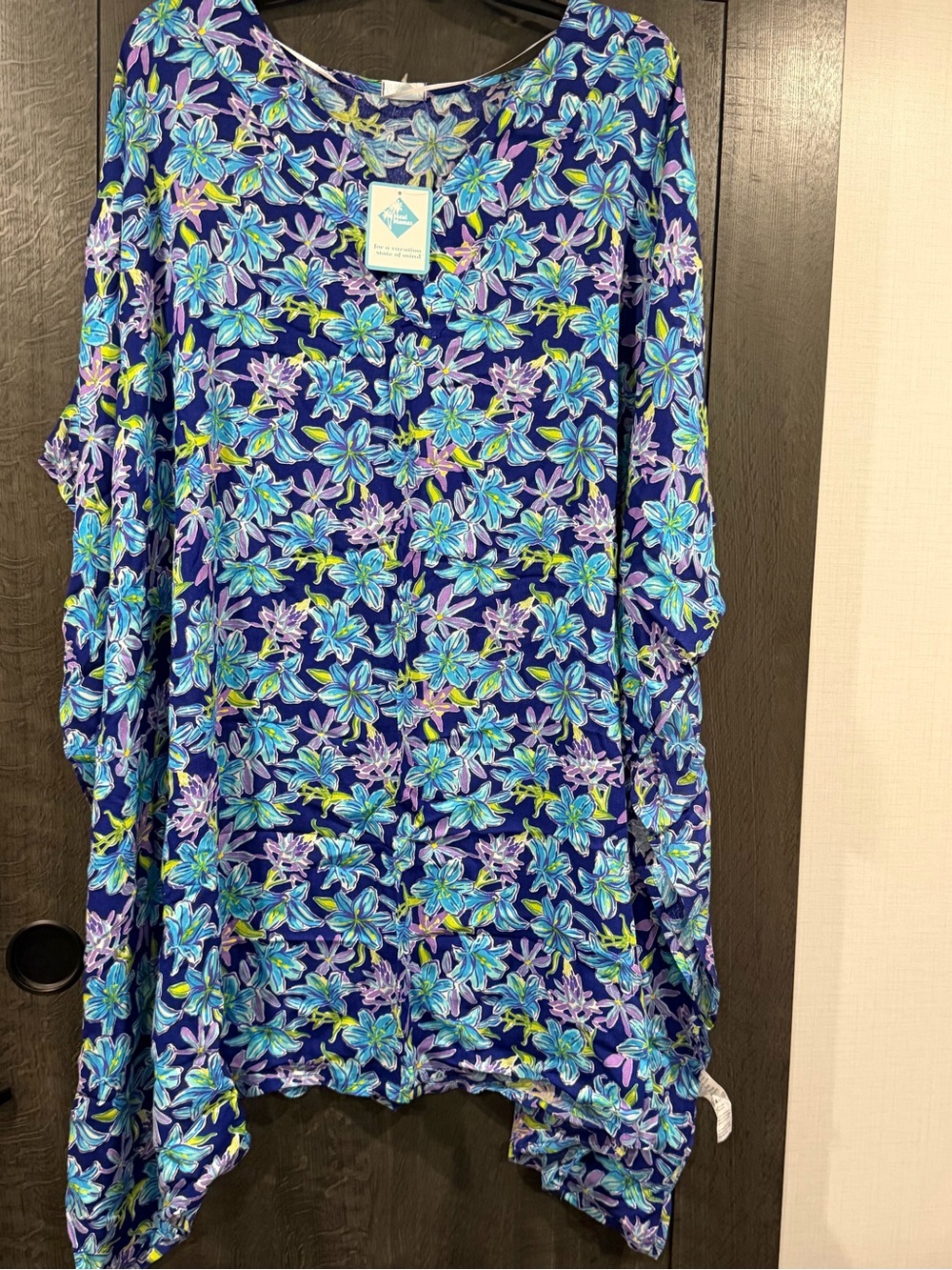Relaxed Scoop Neck Floral Tunic in Navy and Aqua